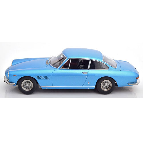 Ferrari 330 GT 1964 (Lichtblauw) (30 cm) (Limited Edition 1 of 750 pcs.) 1/18 KK Scale
