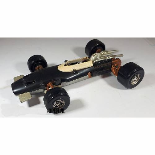 BRM 136 (Zwart) (12cm) 1:32 Politoys (Opruiming)