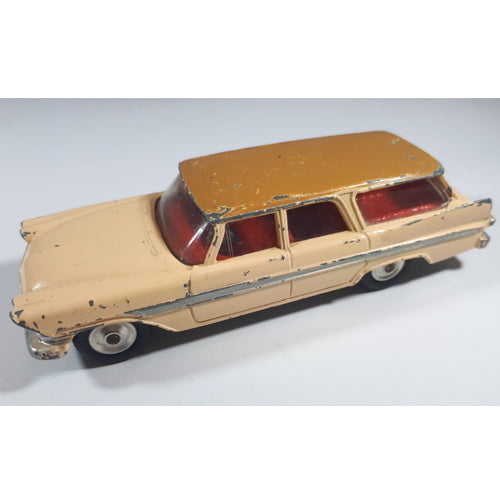 Corgi Toys 219 Plymouth Sports Suburban