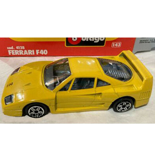 Ferrari F40 (geel) (11 cm) 1:43 Bburago (Opruiming)