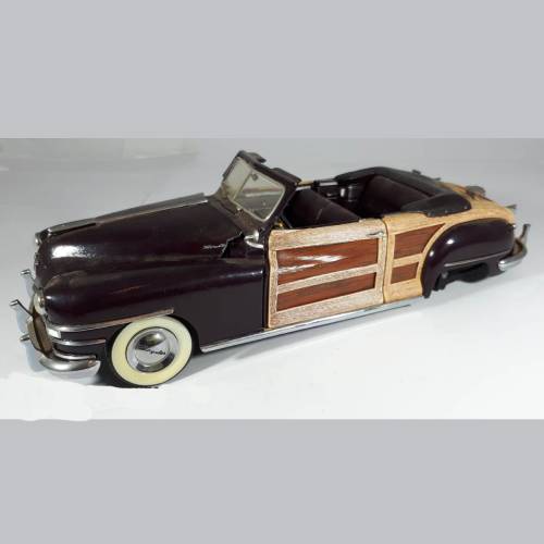 1948 Chrysler Town & Country (Rood) (23 cm) 1/24 Franklin Mint (Opknapper)
